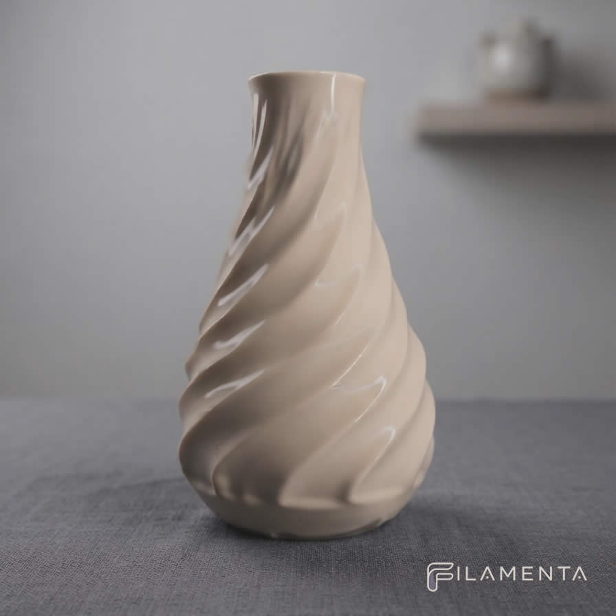 Terra Vase med Spiraldesign